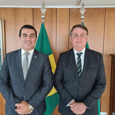 Luis Miranda ao lado de Bolsonaro - Reprodução