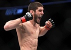 Islam Makhachev fatura quantia milionária após vitória no UFC 280 - GettyImages