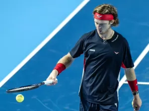 Rublev quer evoluir e não liga para o que fazem Alcaraz e Sinner