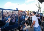 Torcida do Grêmio se despede de Suárez no aeroporto; veja - Lucas Uebel/Grêmio/Flickr