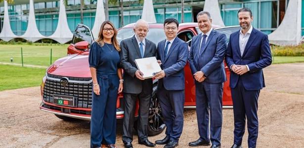 BYD renova empréstimo de carro elétrico para Lula e cede 20 veículos a STJ