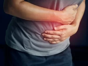 Saiba o que intestino solto e estufamento da barriga pode dizer sobre sua saúde