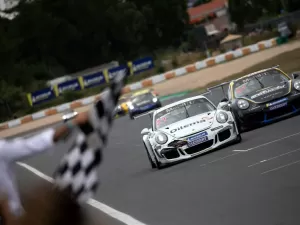 Porsche Cup: Mariotti dá a volta por cima e sobe ao pódio neste domingo em Portugal