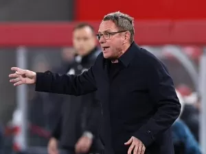 Treinador da Áustria nega Bayern de Munique e decide continuar na seleção