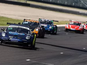 Furo no pneu tira Sanchez e  Abreu da disputa pela vitória na etapa de Termas da Porsche Cup