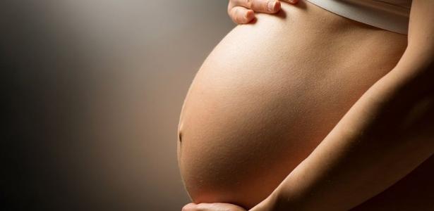 Mulheres com mais de 35 anos ou com histórico de endometriose e outras causas de infertilidade podem ter mais dificuldades para engravidar. - undefined