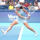 Rybakina sofre les&atilde;o e Swiatek avan&ccedil;a &agrave; semifinal em Cincinnati