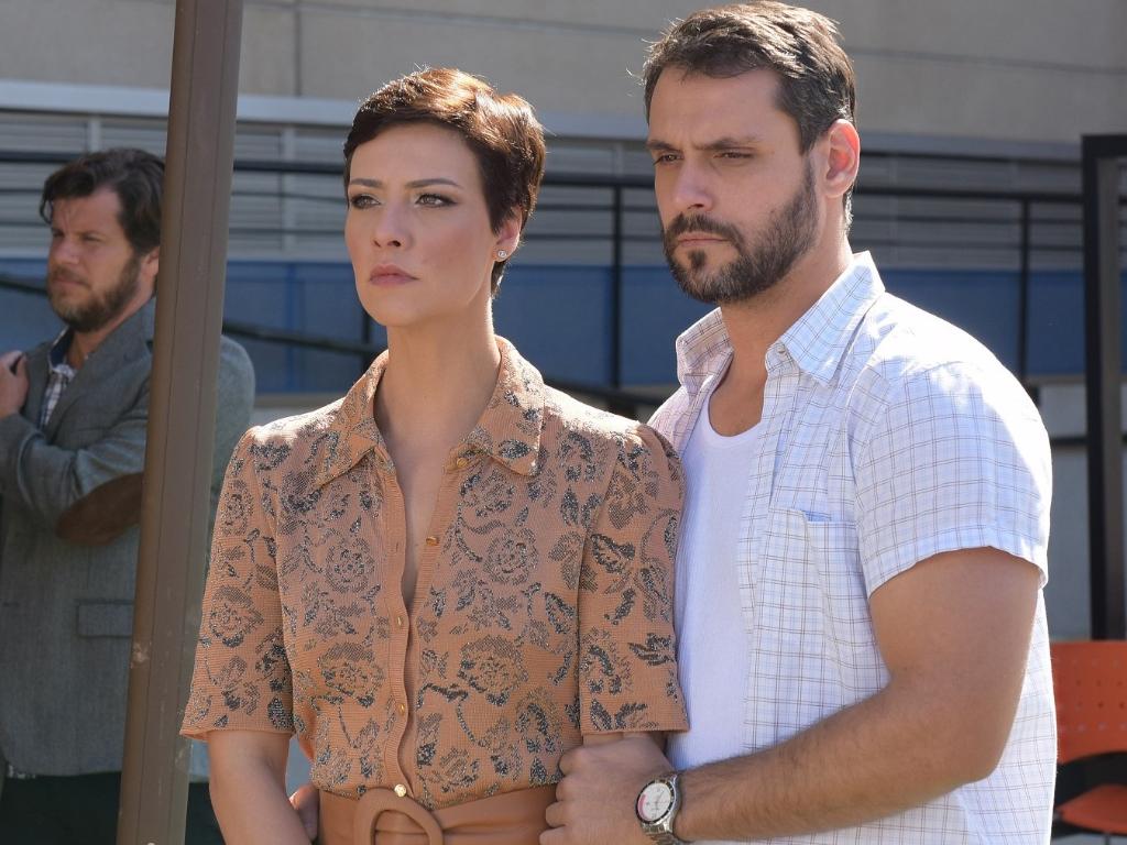 Sophia (Camila Rodrigues) e Antonio (Felipe Cunha) em Topíssima (Divulgação/Record TV)