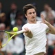 Kecmanovic lembra 1&ordm; duelo com Sinner e ironiza "sorte" em Wimbledon