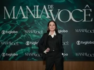 Adriana Esteves explica por que decidiu não usar nenhuma rede social, e revela curiosidade sobre fala icônica de Carminha