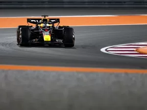 F1: Verstappen vence caótico GP do Catar; Norris é punido e termina em 10º