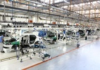 Por quanto tempo indústria gigante de veículos aguenta viver em mercado anão? - Foto: Divulgação/VW