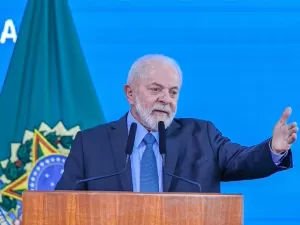 Lula diz que vai 'lutar por acordo' entre Mercosul e União Europeia  