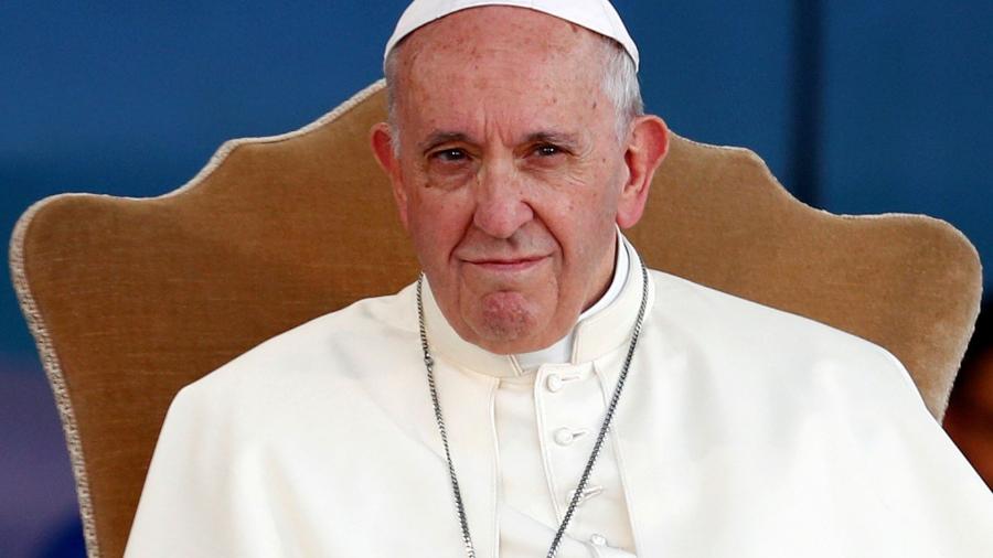 Papa ridiculariza manifestantes anti-máscara em novo livro de entrevistas - Reprodução / Internet
