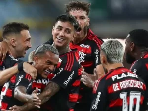 Flamengo é forte mesmo desfalcado, seu rival é só o Palmeiras, diz Casão