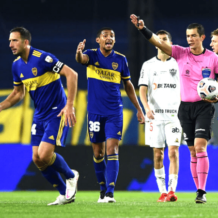 Jogadores de Atlético-MG e Boca Juniors na partida da Libertadores - GettyImages