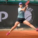 Kalinina e Bondar estreiam bem no saibro de Hamburgo