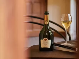 Champagne Taittinger reabre adegas em Reims com novas degustações