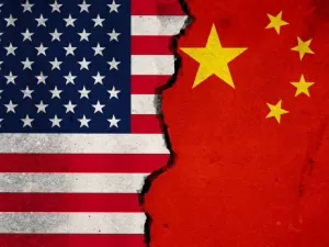 Com Trump ou Kamala, ‘guerra’ tech entre China e EUA deve continuar