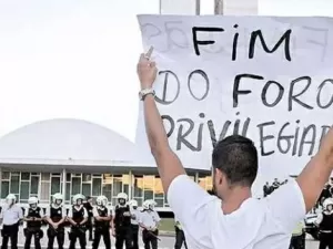 Ainda sobre o foro privilegiado