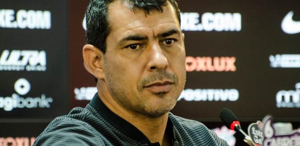 Carille avaliou desgaste do elenco neste sábado, mas manteve time - Gero Rodrigues/Fotográfico/Estadão Conteúdo