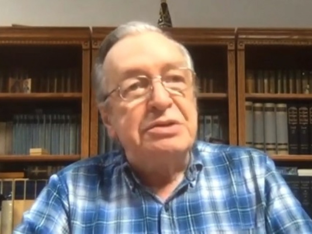 Olavo veio na 1º classe e não teve mal súbito, afirmam passageiros