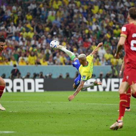 Richarlison brilha e Brasil derrota a Sérvia por 2 a 0 na estreia da Copa do Mundo  - Reprodução/Twitter/@FifaWorldCup 