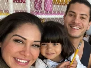 Maira Cardi e Arthur Aguiar trocam farpas em rede sociais quando deveriam educar a filha