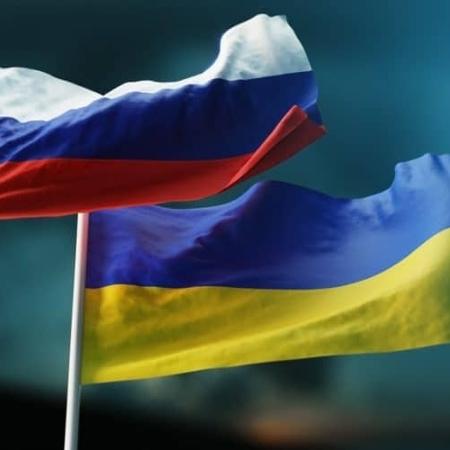 Rússia pode atingir indústria de chips com conflito na Ucrânia, alerta Casa Branca. Governo dos EUA também fala em possibilidade "iminente de ataque" - Reprodução