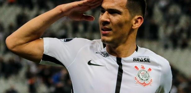Lyon se soma a interessados por Balbuena, mas Corinthians fecha as portas