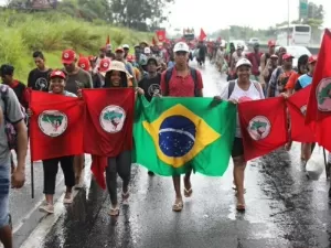 A Jornada de Abril de 2023 denunciou a fome e a escravidão. Foto: Coletivo de comunicação do MST/BA e Jonas Souza