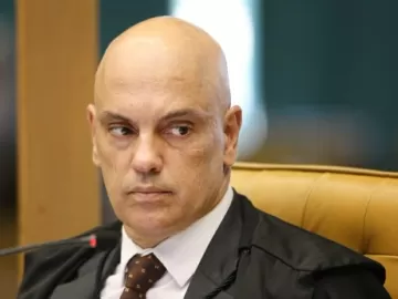 Moraes dá 180 dias para PF finalizar inquérito das fake news