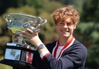 Sinner visita o Coliseu de Roma e exibe troféu do Australian Open - Getty Images