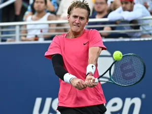 Afastado desde o US Open, Korda opera o cotovelo e encerra o ano