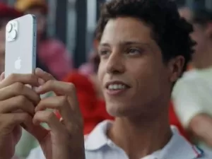 Comercial da Claro promovendo o iPhone 15 é contestado pelo CONAR