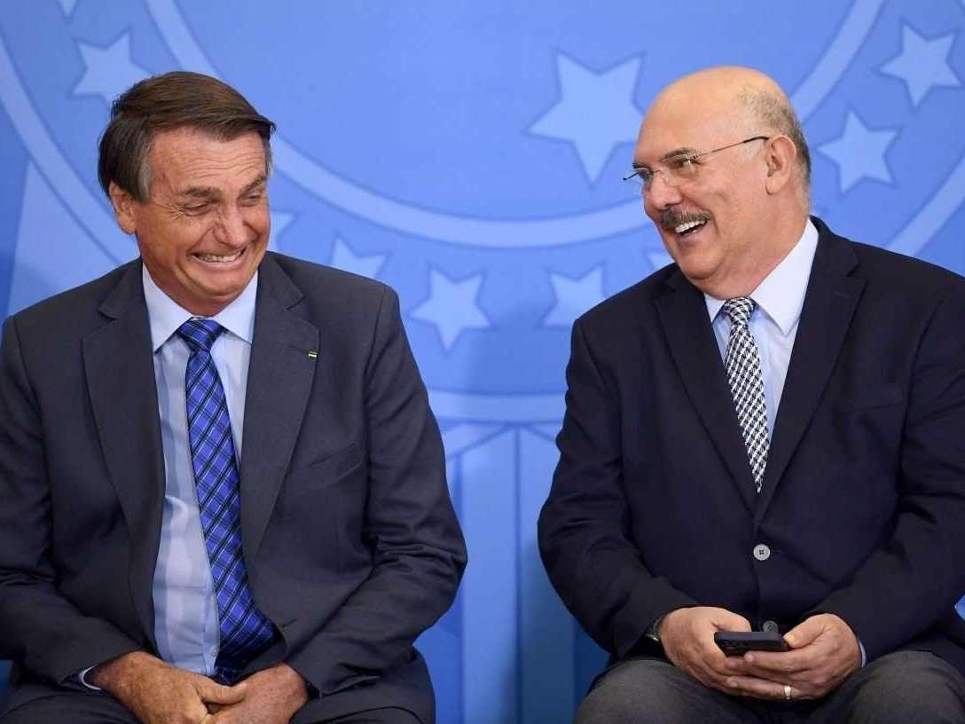 Falta papel higiênico em escola, mas sobram casos de corrupção na Educação