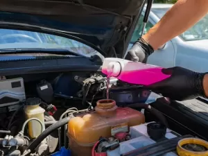 Água do radiador: tudo o que você precisa saber para carro não superaquecer
