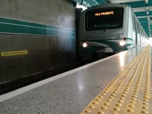 Linha 2-Verde do Metrô de SP opera com velocidade reduzida na manhã desta quinta-feira (26)