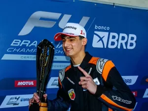 Fiorentino brilha em estreia na F4 Brasil em Interlagos