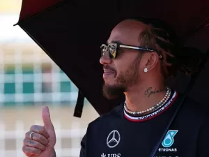 F1: Hamilton fará 'turnê de despedida' da Mercedes após final da temporada 