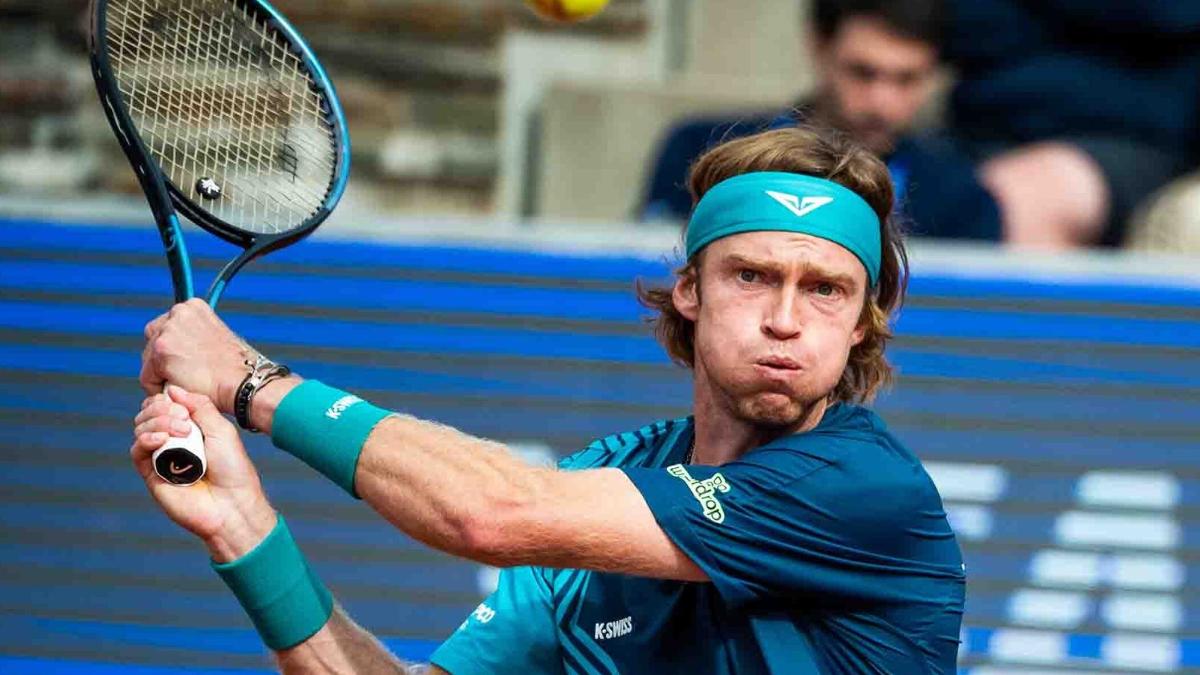 Rublev estreia contra lucky-loser no Estoril, Carreño vence