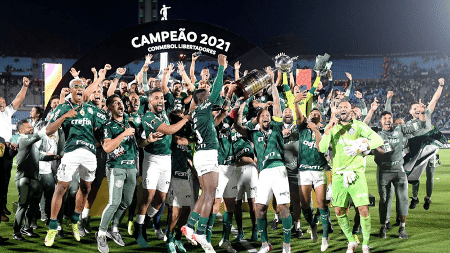 Após bater recorde na receita, Palmeiras reduz dívida em R$ 58 milhões em 2021