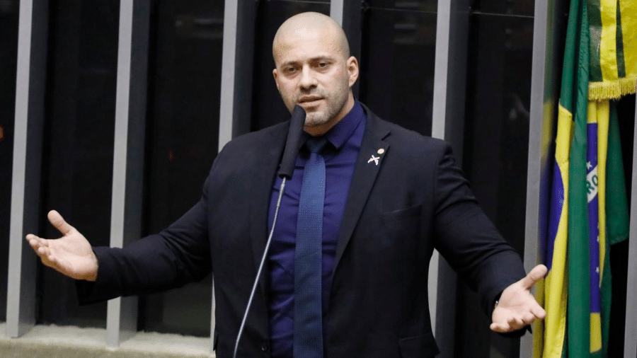 Moraes determinou que Daniel Silveira use tornozeleira, mas deputado recusa - Agência Brasil