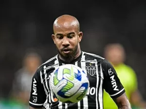 Santos e Atlético-MG avançam por negociação definitiva de Patrick