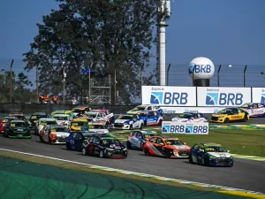 AO VIVO: Assista à corrida endurance da Turismo Nacional em Interlagos