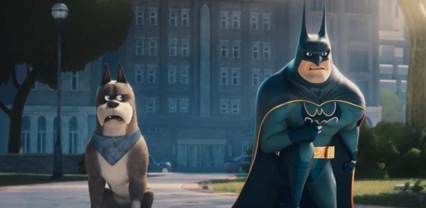 Ace e seu tutor Batman em cena de "DC Liga dos Superpets"