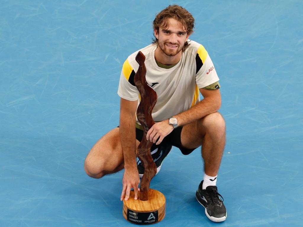 Machac é campeão de Adelaide em semana perfeita dos tchecos - undefined