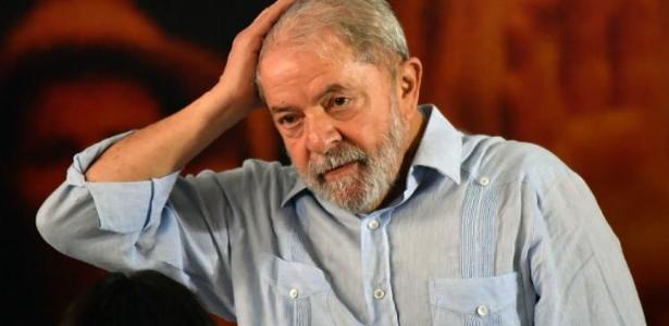 Lula permanece preso na Superintendência da Polícia Federal em Curitiba