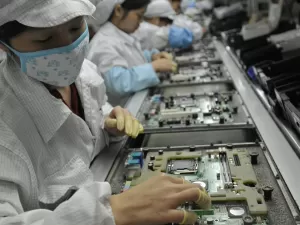 Apple transfere tecnologias de parceiras nos EUA para fabricantes na China, mostra reportagem