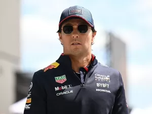 F1: Pérez explica acidente durante a classificação em Silverstone
